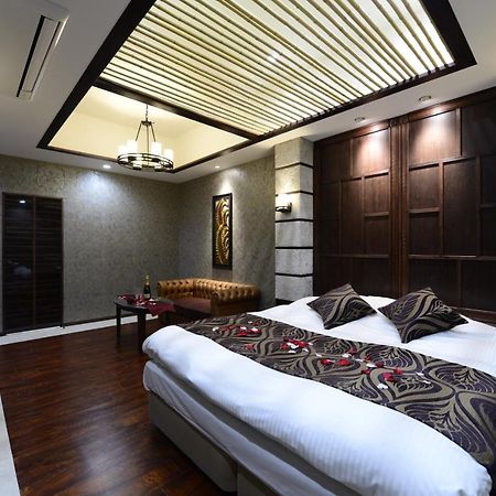 Hotel S-Cube (Adults Only) Bando ภายนอก รูปภาพ